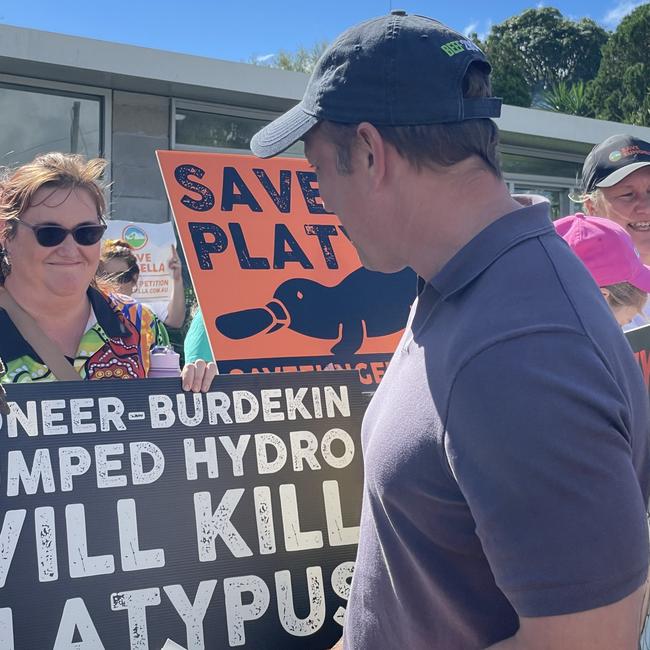 Premier Stephen Miles in Eungella on April 2 to meet with the community on the pumped hydro project. Picture: Fergus Gregg