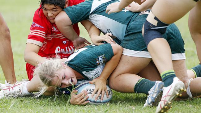 Millie Parker for the Cook Islands in the U18s grand final.