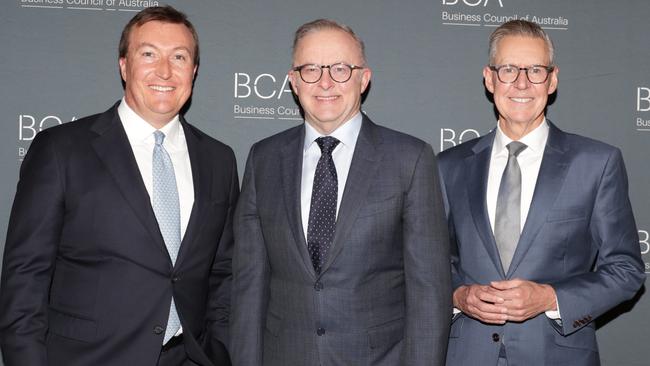 BCA Chief Executive Bran Black, Mr Albanese and BCA President Geoff Culbert at the dinner. Picture: NewsWire / Christian Gilles