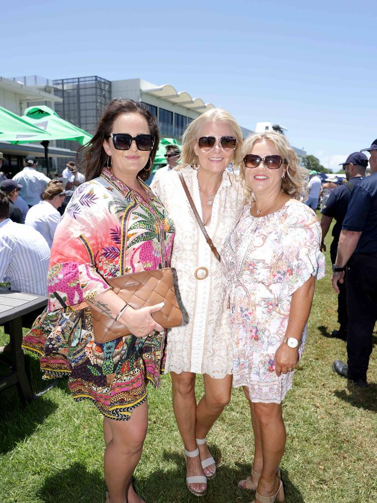 Socials - Belinda, Rebecca and Jemma. Picture: Steve Pohlner