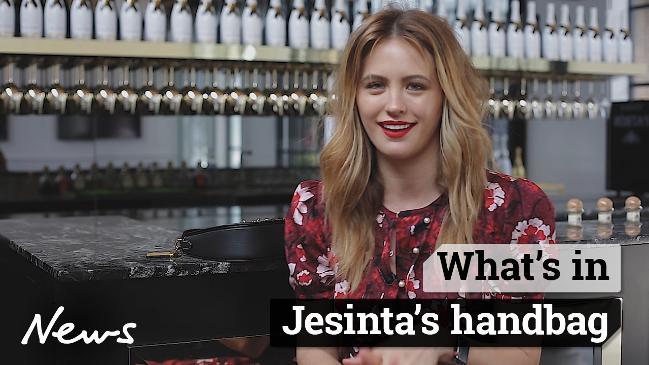 What's in Jesinta's handbag