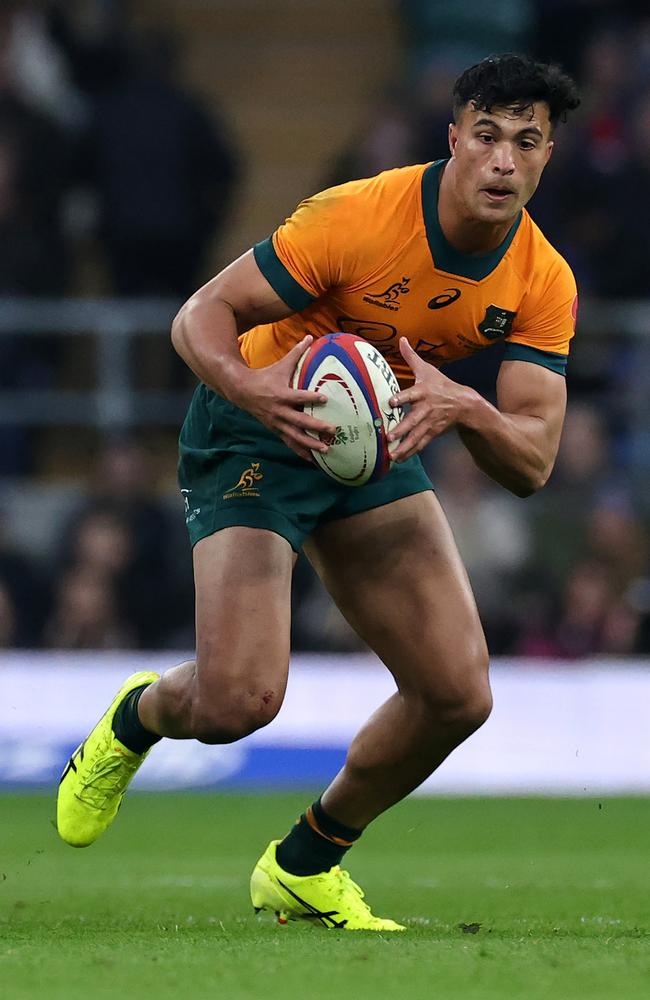 Joseph-Aukuso Suaalii of Australia runs with the ball during the Autumn Nations Series 2025 match between England and Australia. (Photo by David Rogers/Getty Images)