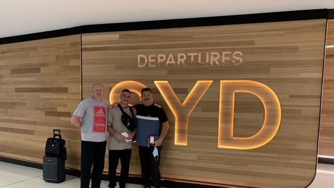 Tim Tszyu with trainer Igor Goloubev (left) and manager Glen Jennings (right) at Sydney airport before taking off to the US on Saturday morning.