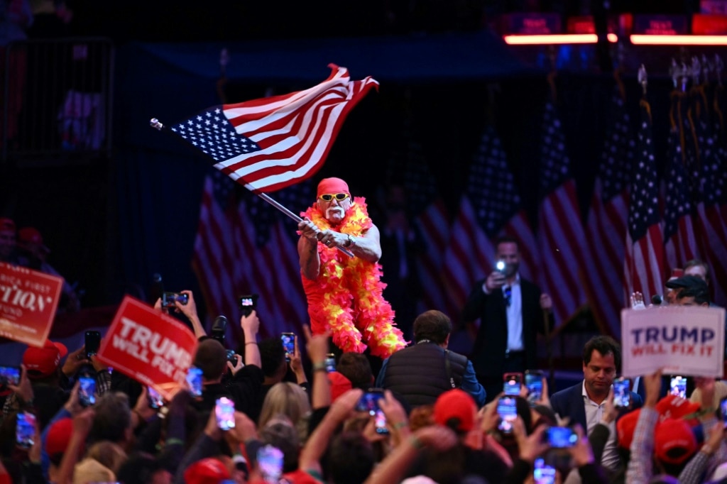 Trump leads New York rally as Harris targets grassroots