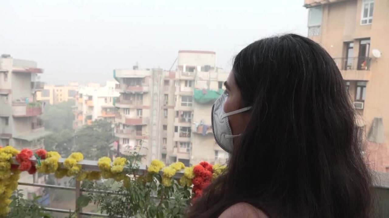 New Delhi's toxic smog forces vulnerable residents to consider leaving