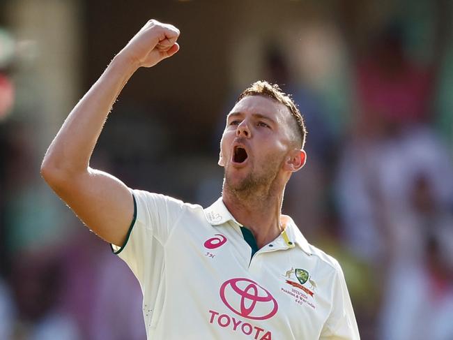 SYDNEY, AUSTRALIA - JANUARY 05: Josh Hazlewood of Australia celebrates the wicket of Sajid Khan of Pakistan during day three of the Men's Third Test Match in the series between Australia and Pakistan at Sydney Cricket Ground on January 05, 2024 in Sydney, Australia. (Photo by Darrian Traynor/Getty Images)