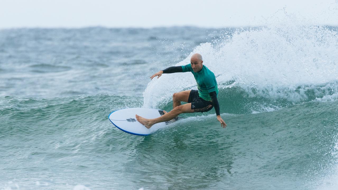 Gold Coast Pro: DJ Fisher, Slater, Gilmore, Fanning, Parkinson, Dingo ...