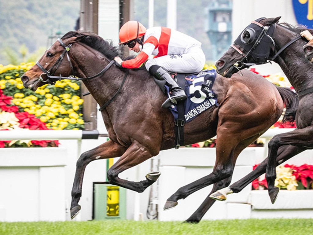 Danon Smash with Ryan Moore in the saddle wins the Longines Hong Kong Sprint.