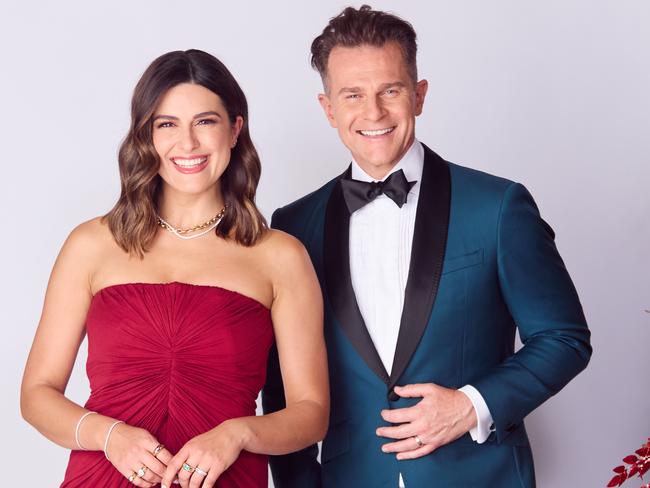 David Campbell and Sarah Abo host Carols By Candlelight