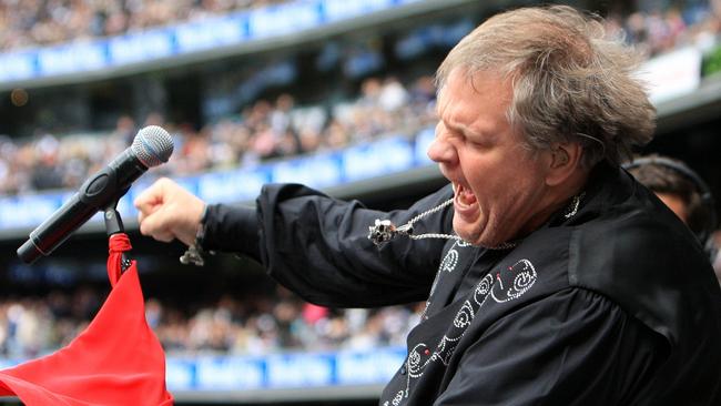 01/10/2011 NEWS: 2011 AFL Grand Final between Collingwood and Geelong at the MCG. Meatloaf