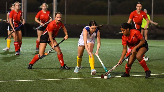 Tessa Body (left) and Destiny Ferguson (right) for the Illawarra Academy of Sport. Photo: MickG Photography