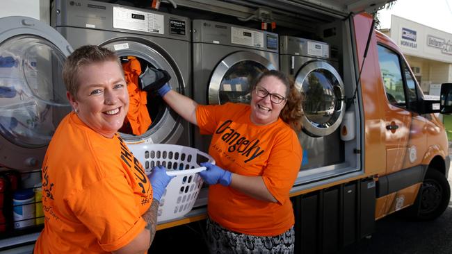 Orange Sky Cairns volunteers Mel Wolff and Emma Sills PICTURE: ANNA ROGERS