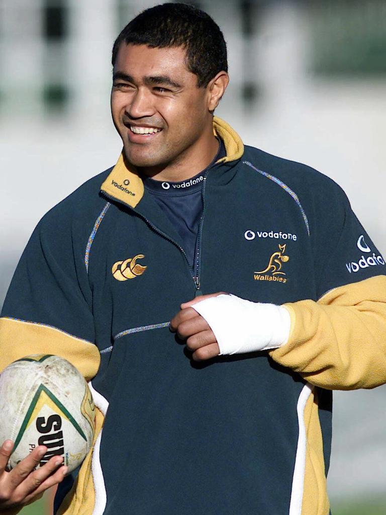 Wallabies legend Toutai Kefu has Folau’s back.