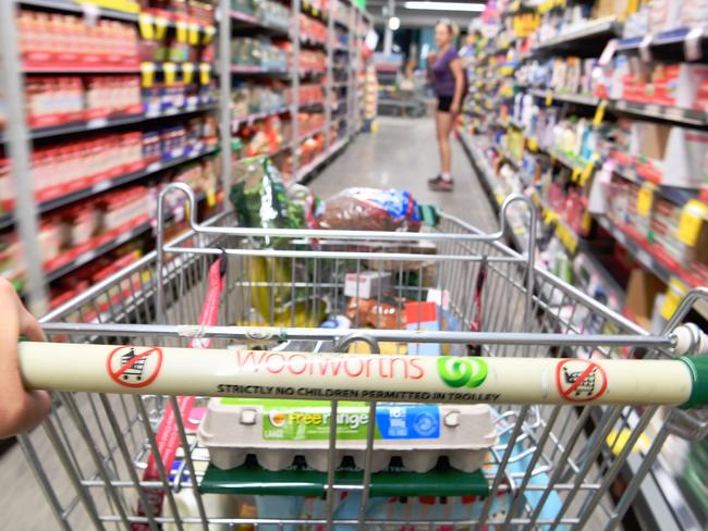 Woolworths and Coles continue their supermarket war. Picture: AAP