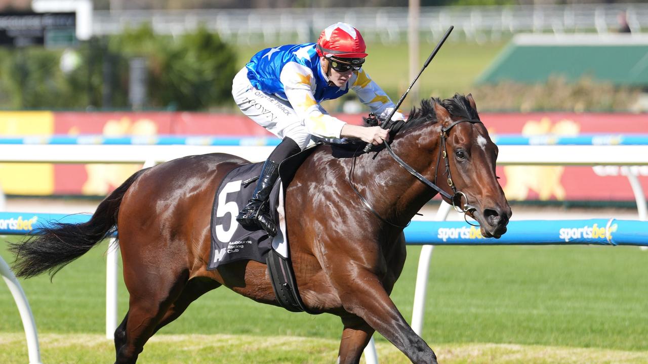 Bad barrier habits not enough to stop colt
