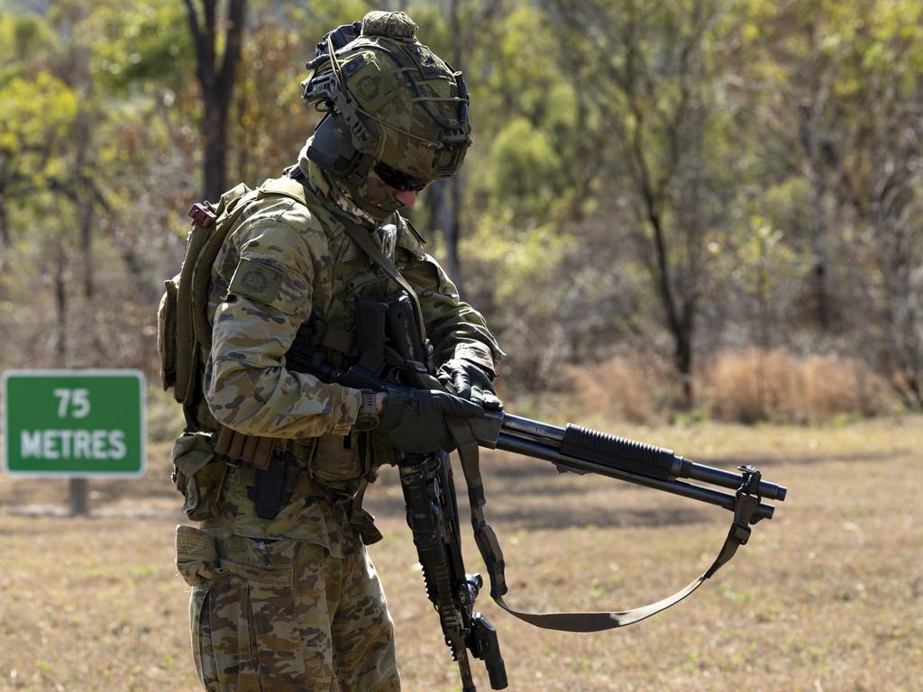 Australian Army soldiers from 1st Battalion, Royal Australian Regiment conduct Method of Entry training at Mount Stuart Training Area, Queensland. Photo: CPL Jack Pearce