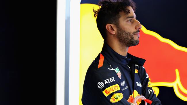 Daniel Ricciardo faces threat from Max Verstappen | Red Bull F1 2018 ...