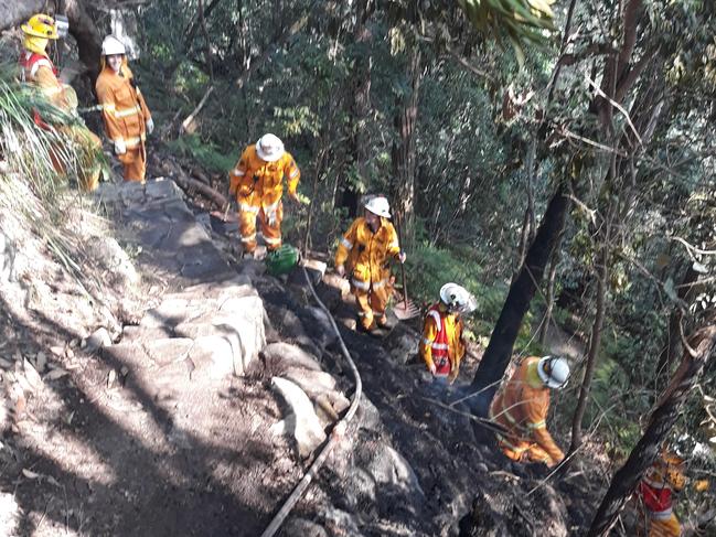 Revealed: bushfire hot spots as air tanker flies in