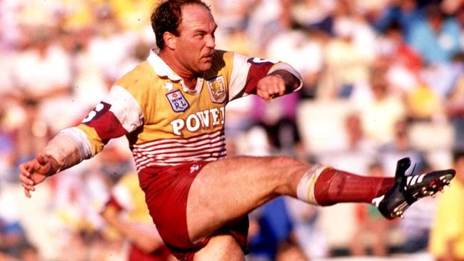 The great Wally Lewis in action in the 1989 jersey.