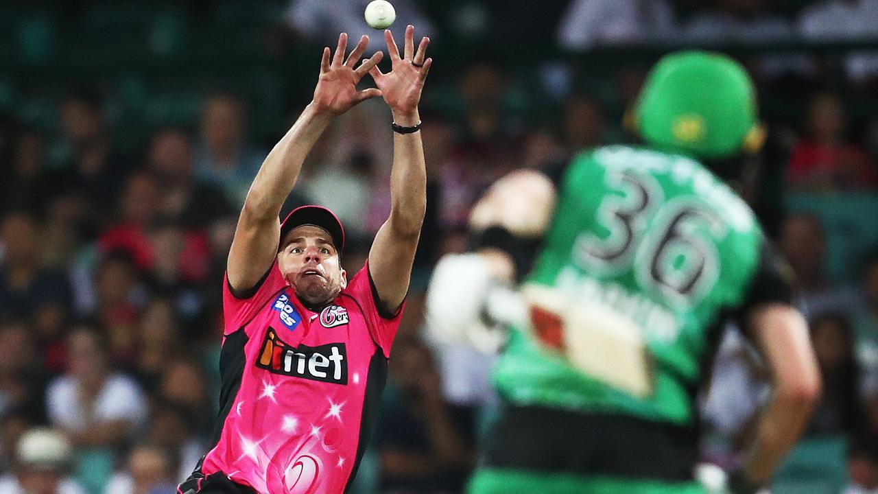 Moises Henriques’ spectacular catch, captured by Daily Telegraph photographer Phil Hillyard.