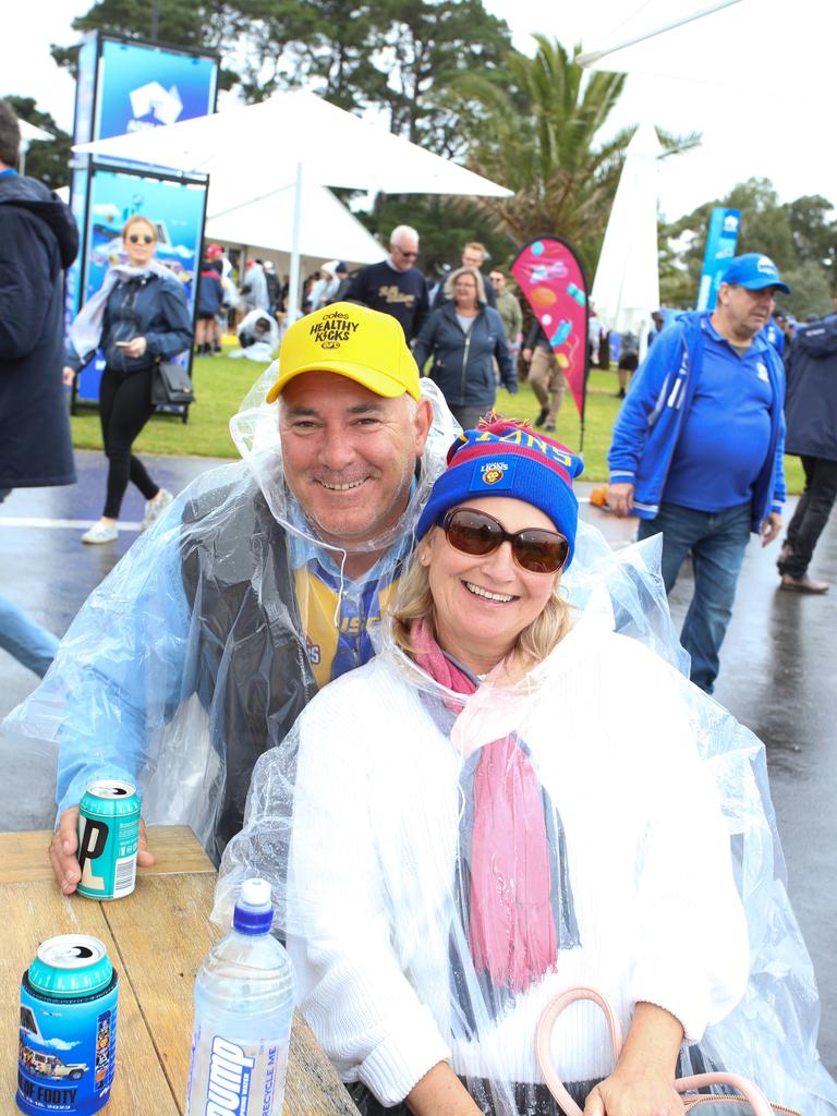 Footy fans soak up the action in SA for Saturday’s offering of Gather Round clashes. Picture: Brett Hartwig