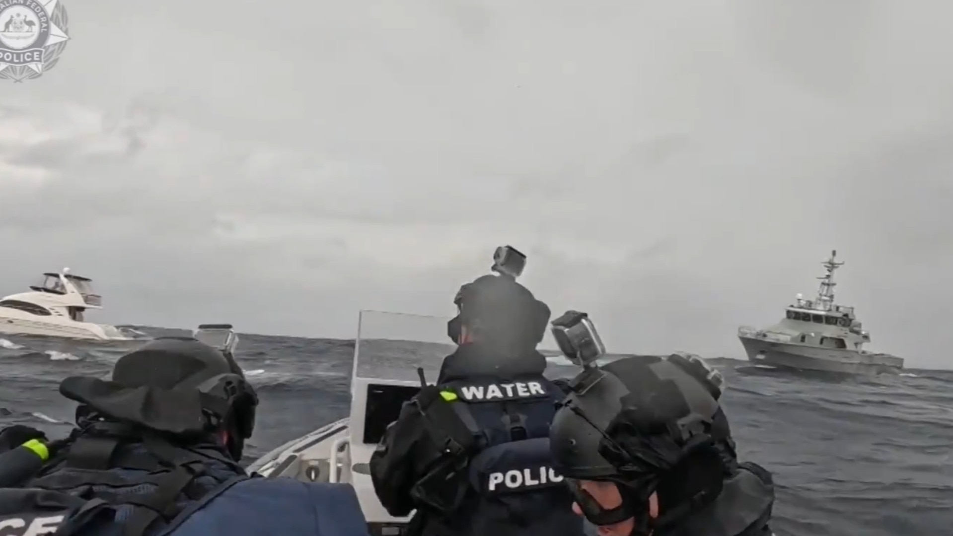 Police seize over a tonne of cocaine in dramatic bust 