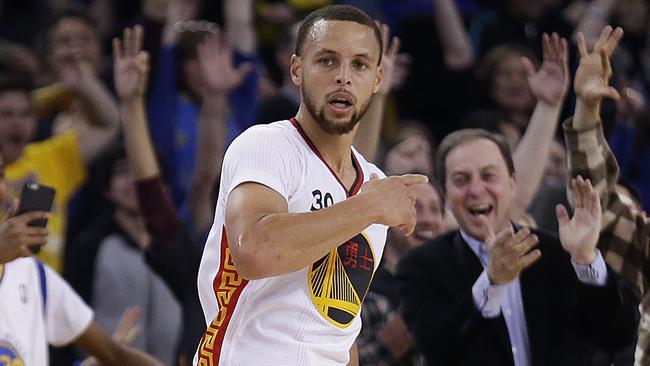 Stephen Curry half-court buzzer beater video: NBA scores, news | Herald Sun