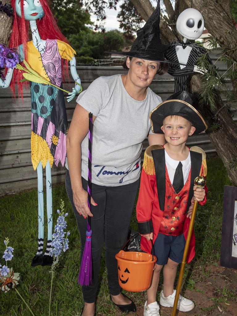 Evita and Marsden Lucas visit the Halloween display of Tiffany Crosbie. Monday, October 31, 2022. Picture: Nev Madsen.