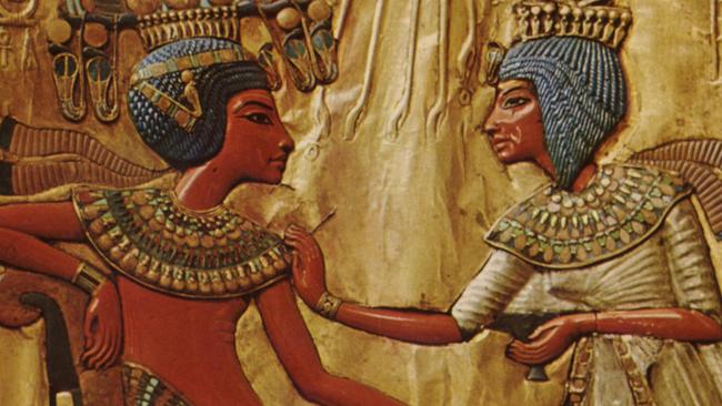 King Tuts Wife Queen Nefertiti Might Be In Newly Discovered Tomb