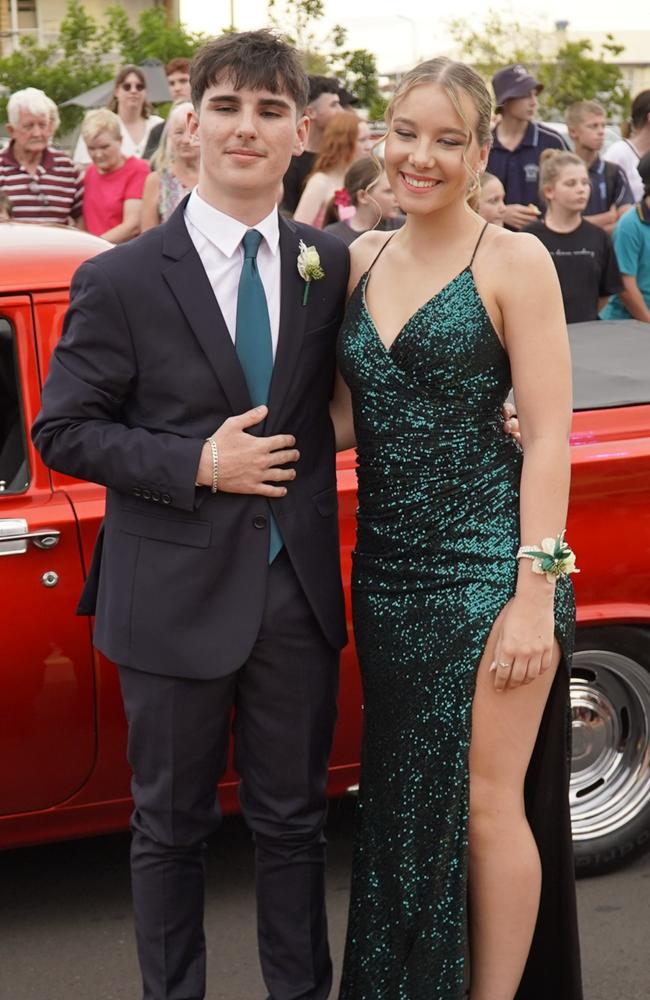 Sienna Cluff and Sam Perrett arriving at the 2023 Kingaroy State High School formal.