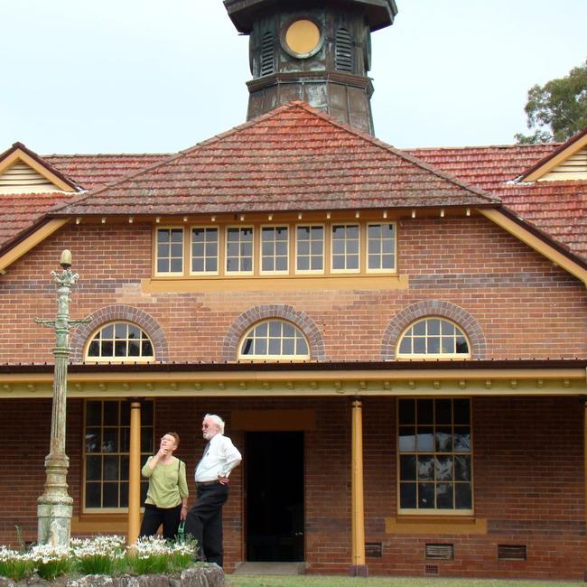 The front of Morisset hospital as it is now.