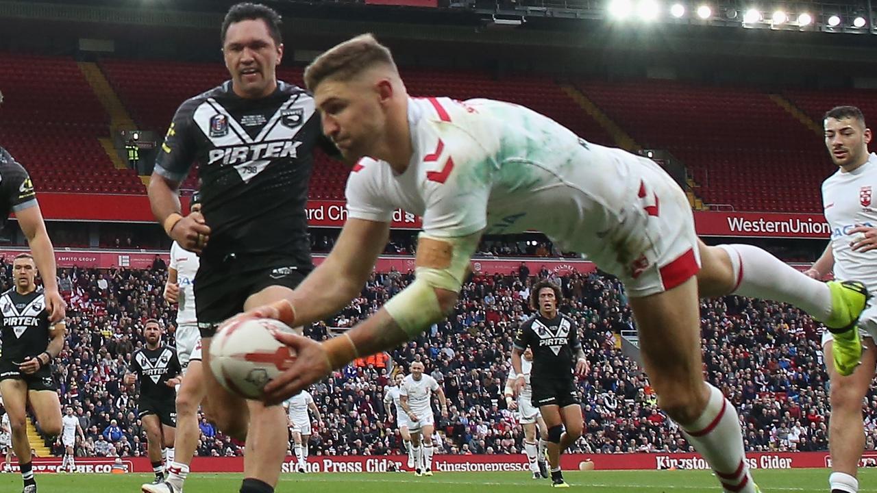 Golden Boot winner Tommy Makinson wants to test himself in the NRL.