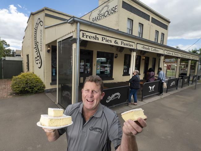 Pat O'Toole with his award-winning Vanilla slice. Victoria dominated the 2021 Best Vanilla Slice category, taking out the national win with Bridgewater Bakehouse, Bridgewater. Picture: Rob Leeson