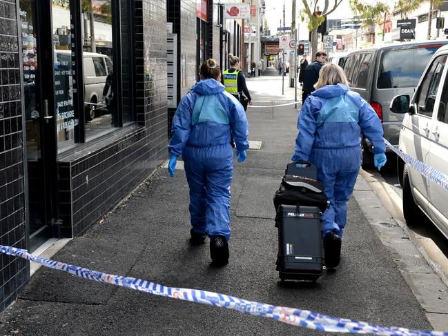 MELBOURNE, AUSTRALIA - NewsWire Photos NOVEMBER 16, 2023: Police investigate the overnight stabbing death at the former Royal Hotel in Footscray of a woman in her 30s. Picture: NCA NewsWire / Andrew Henshaw