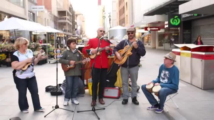 Busking Martin Haese