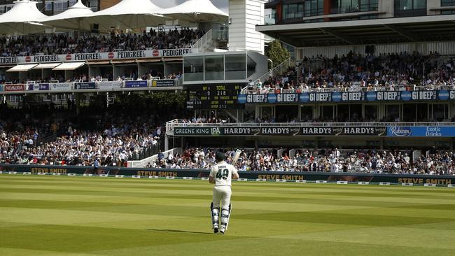 Steve Smith walks out to bat at Lords in 2019. Picture: Getty Images