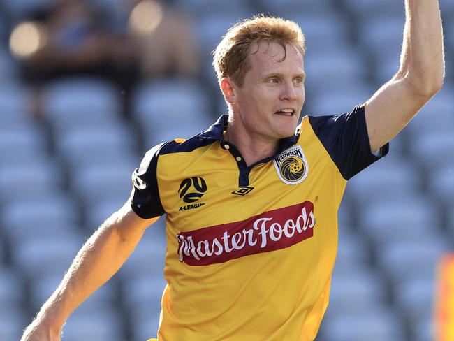 GOSFORD, AUSTRALIA - FEBRUARY 07: Matt Simon of the Mariners celebrates a goal during the round 7 A-League match between the Central Coast Mariners and Western United FC at Central Coast Stadium, on February 07, 2021, in Gosford, Australia. (Photo by Mark Evans/Getty Images)