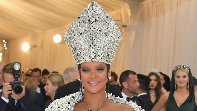 NEW YORK, NY - MAY 07:  Rihanna attends the Heavenly Bodies: Fashion & The Catholic Imagination Costume Institute Gala at The Metropolitan Museum of Art on May 7, 2018 in New York City.  (Photo by Neilson Barnard/Getty Images)