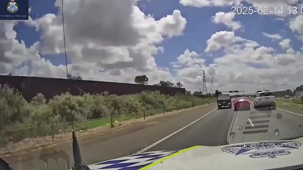 High speed police pursuit on Geelong Ring Road