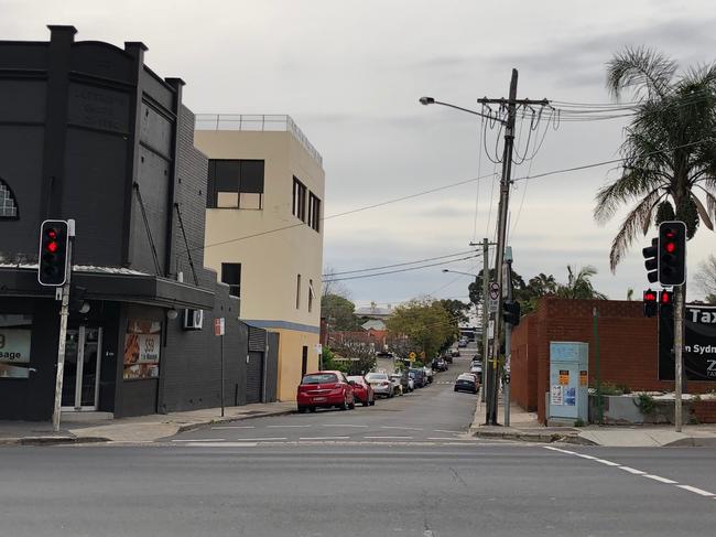 Hundreds of Bunnings customers will be funnelled down the extremely narrow Union St which local children use to walk to school. Picture: Kate Christian.