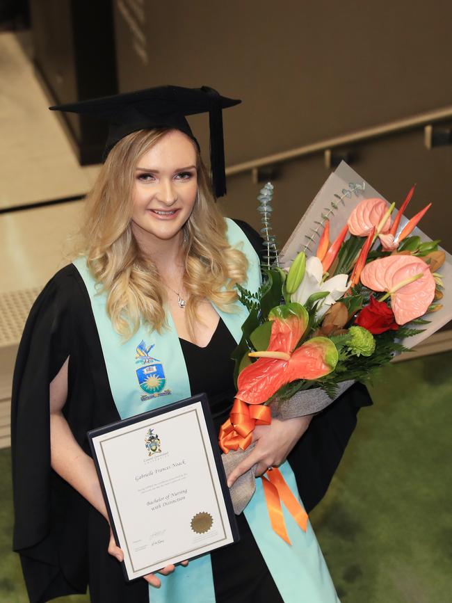 Gabrielle Noack graduated with a Bachelor of Nursing with distinction at the CQU Cairns mid-year graduatiion ceremony, held at the Cairns Convention Centre. Picture: Brendan Radke