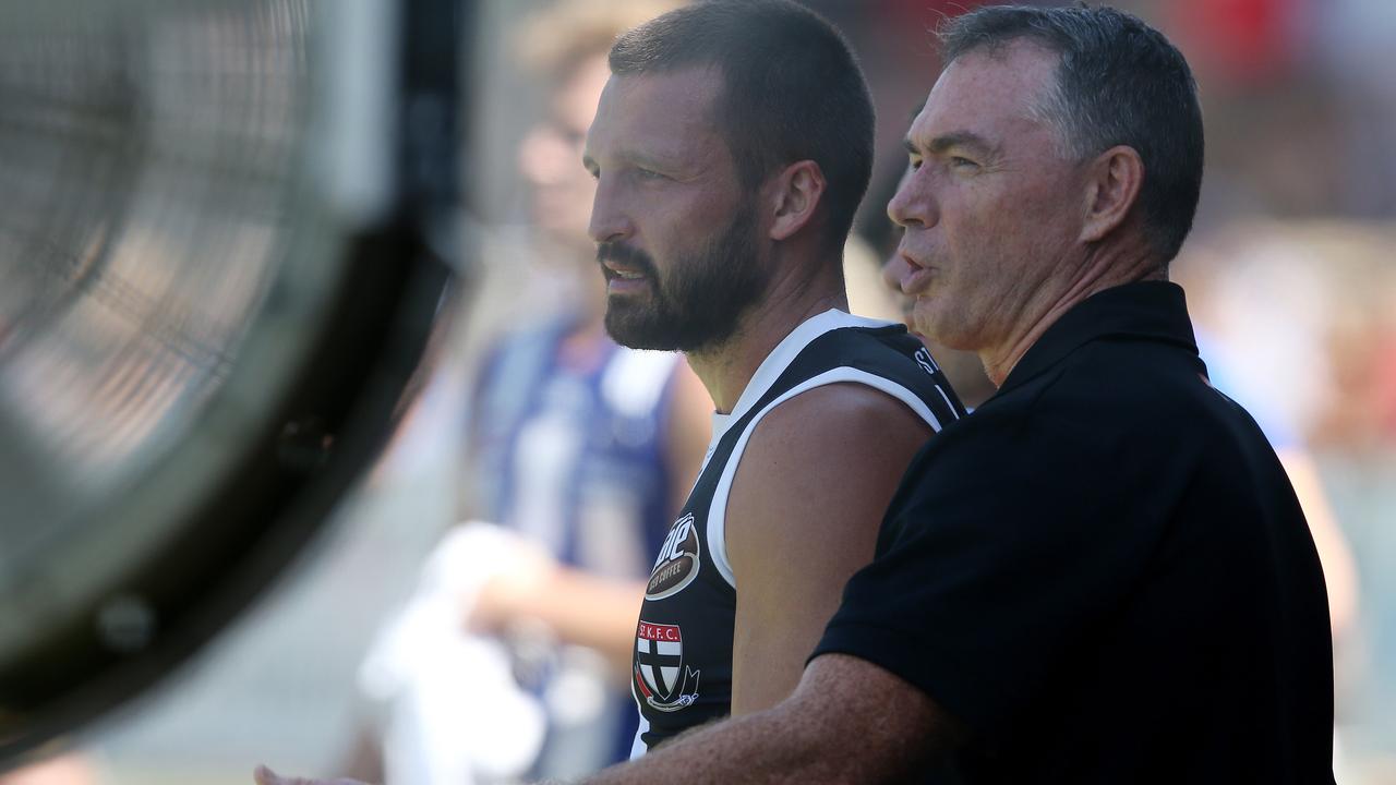 St Kilda coach Alan Richardson talks with skipper Jarryn Geary during the JLT Series clash. Picture: Michael Klein