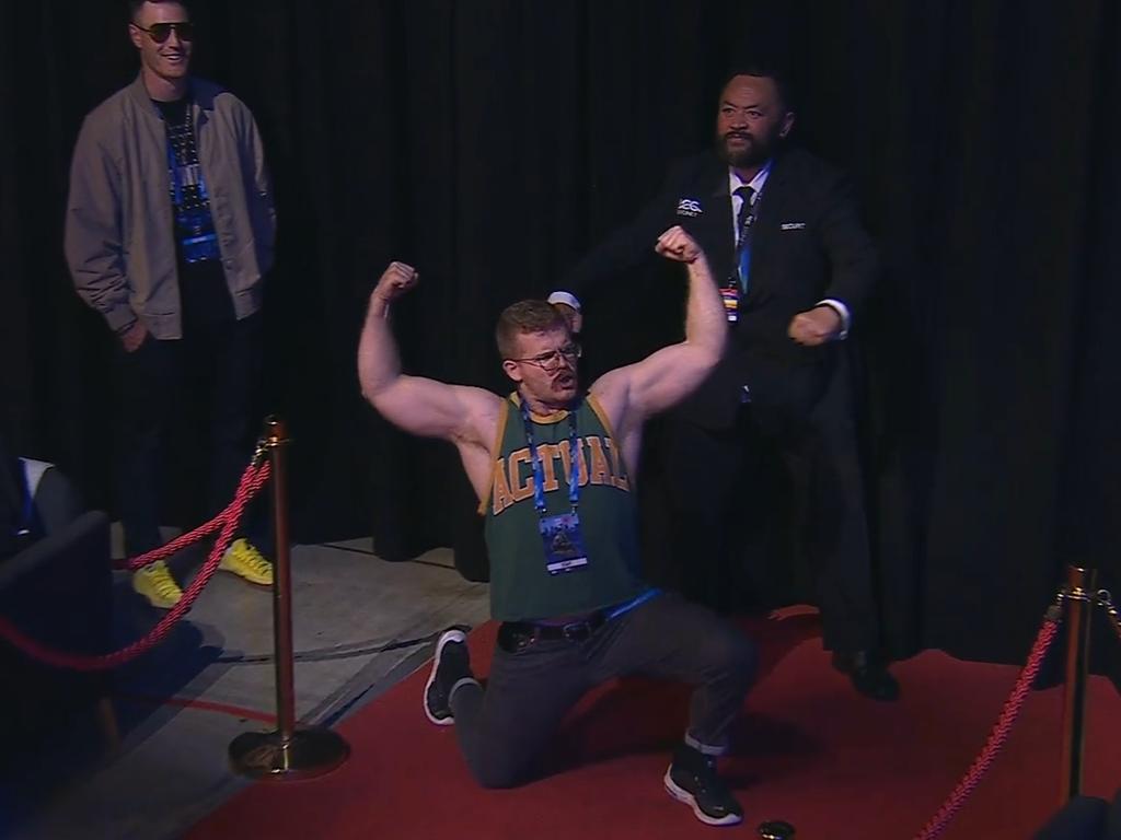 Mac showing off his guns at Intel Extreme Masters Sydney 2023. Picture: Supplied