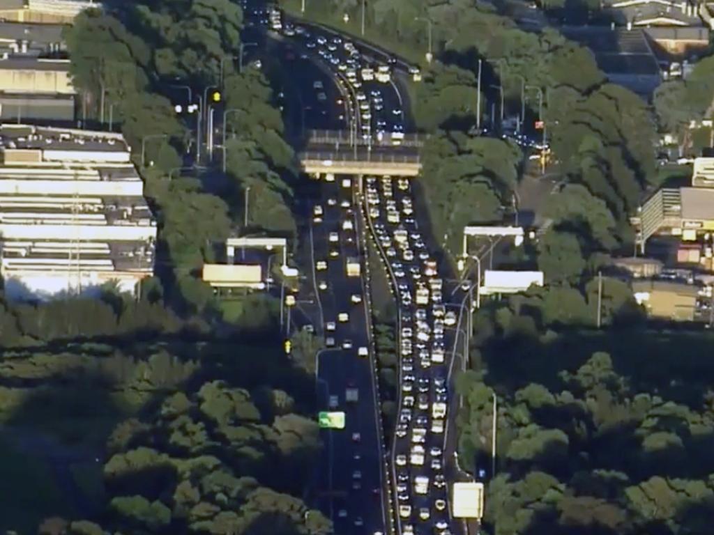 Hundreds of commuters took to the roads. Photo: Nine Network