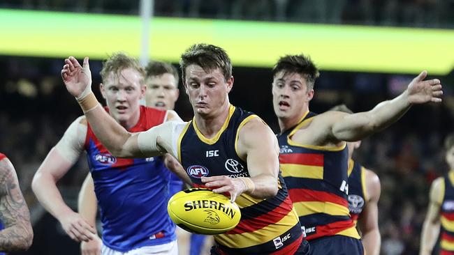 28/07/18 – AFL – Round 19 – Adelaide Crows v Melbourne at the Adelaide Oval. Matt Crouch gets his kick away. Picture SARAH REED