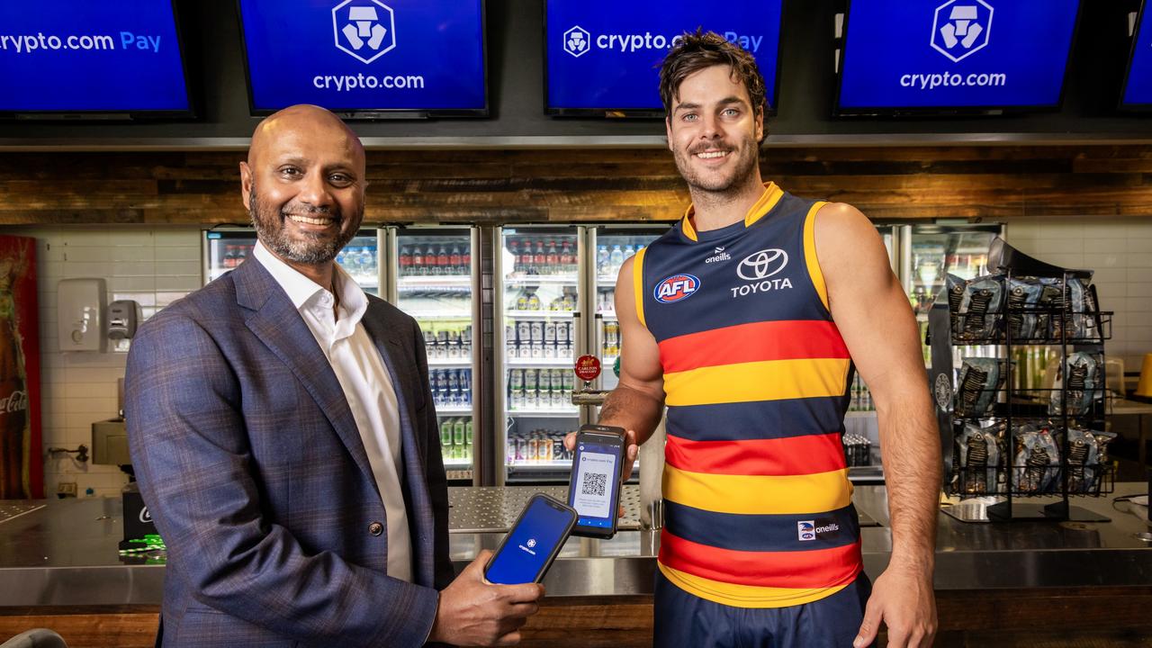 Crypto.com Pay comes to Adelaide Oval. Karl Mohan &amp; Darcy Fogarty. Picture: James Elsby.