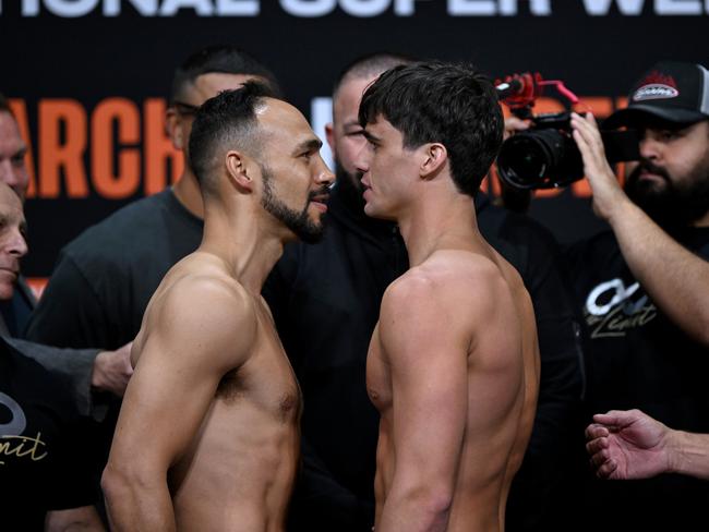 Brock Jarvis (right) and Keith Thurman at the weigh in. Picture: No Limit Boxing/Gregg Porteous