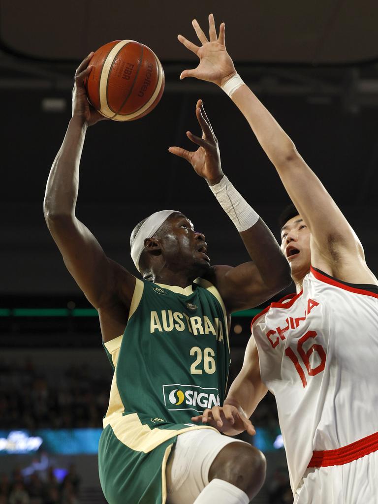 Duop Reath drives to the basket. Picture: Michael Klein