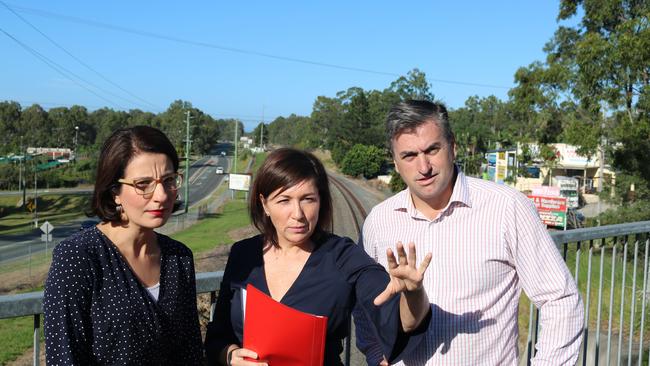 Member for Algester Leeanne Enoch Member for Logan Linus Power and Member for Jordan, Charis Mullen want a community consultative committee for the Inland Rail project for the Algester/Logan/Jordan electorate area, as is the case in other parts of Queensland.