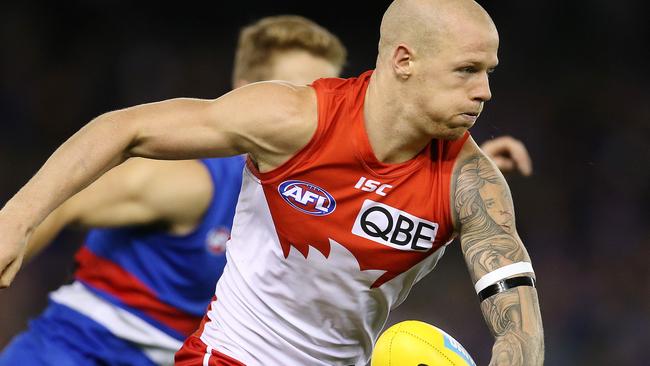 AFL Round 4. 14/04/2018. Western Bulldogs vs Sydney Swans at Etihad Stadium.  Sydney's Zak Jones  . Pic: Michael Klein